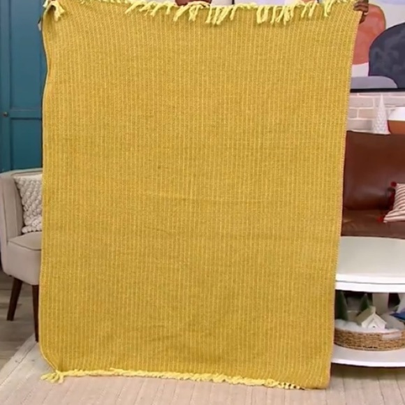 HOUSE No.9 by Home Love Woven Cotton Chenille Throw in “Willow” - Picture 2 of 7